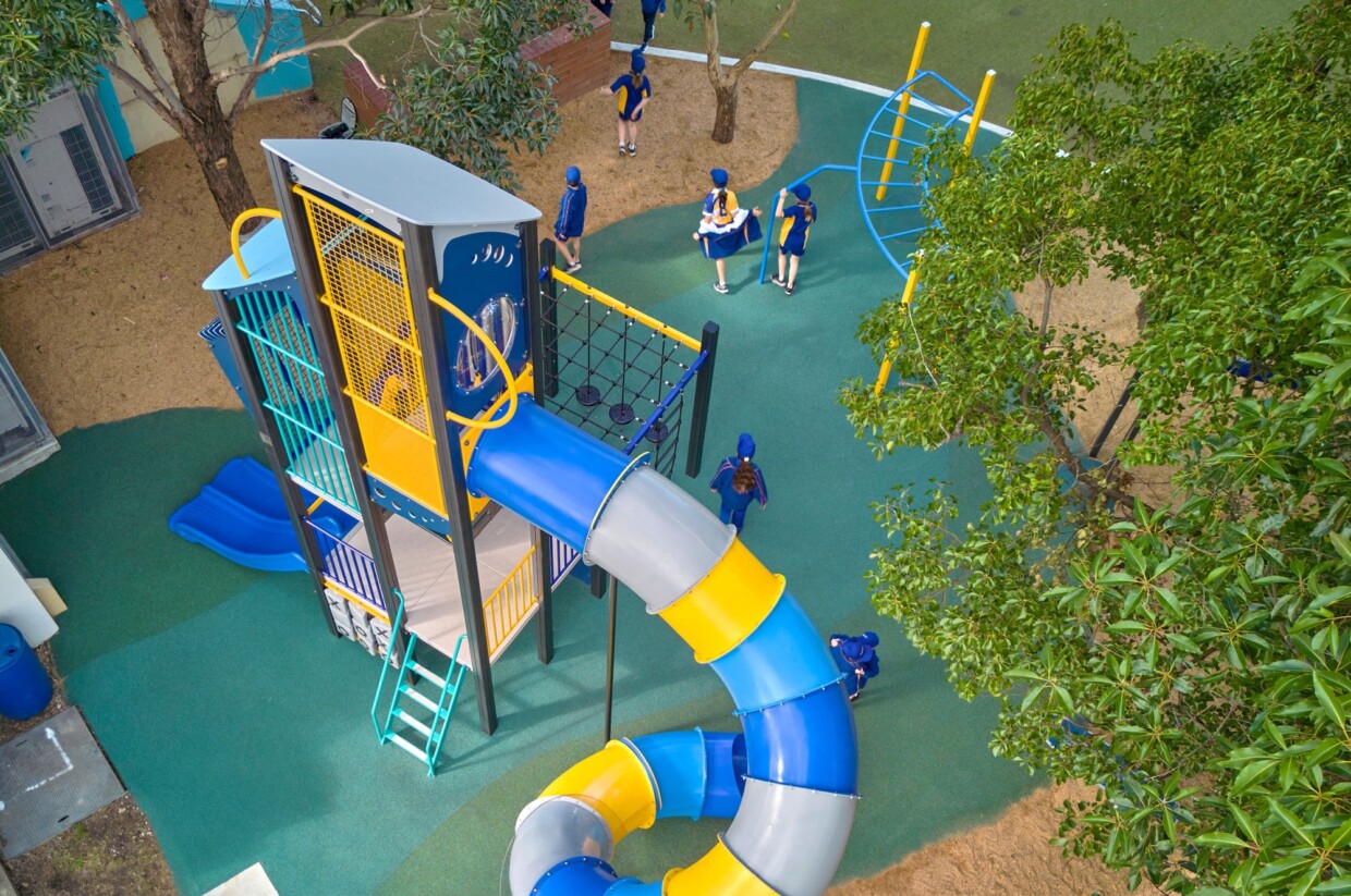 moduplay_ashbury public school playground_slide tube_climber