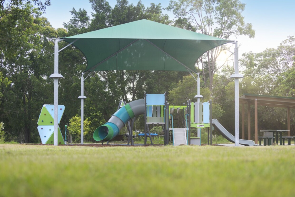 Cockatoo crest public park playground - slide