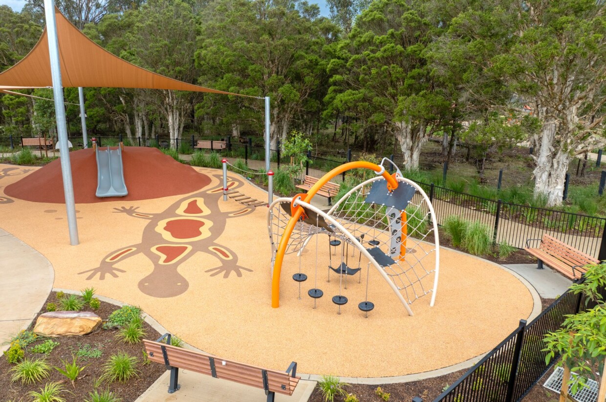 Kings-central_playground_equipment